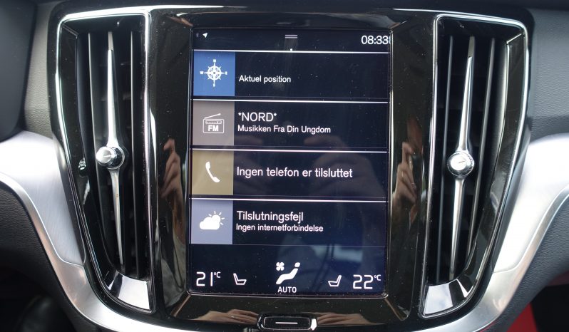 
								VOLVO V60 2,0 D4 190 Momentum aut. 5d full									